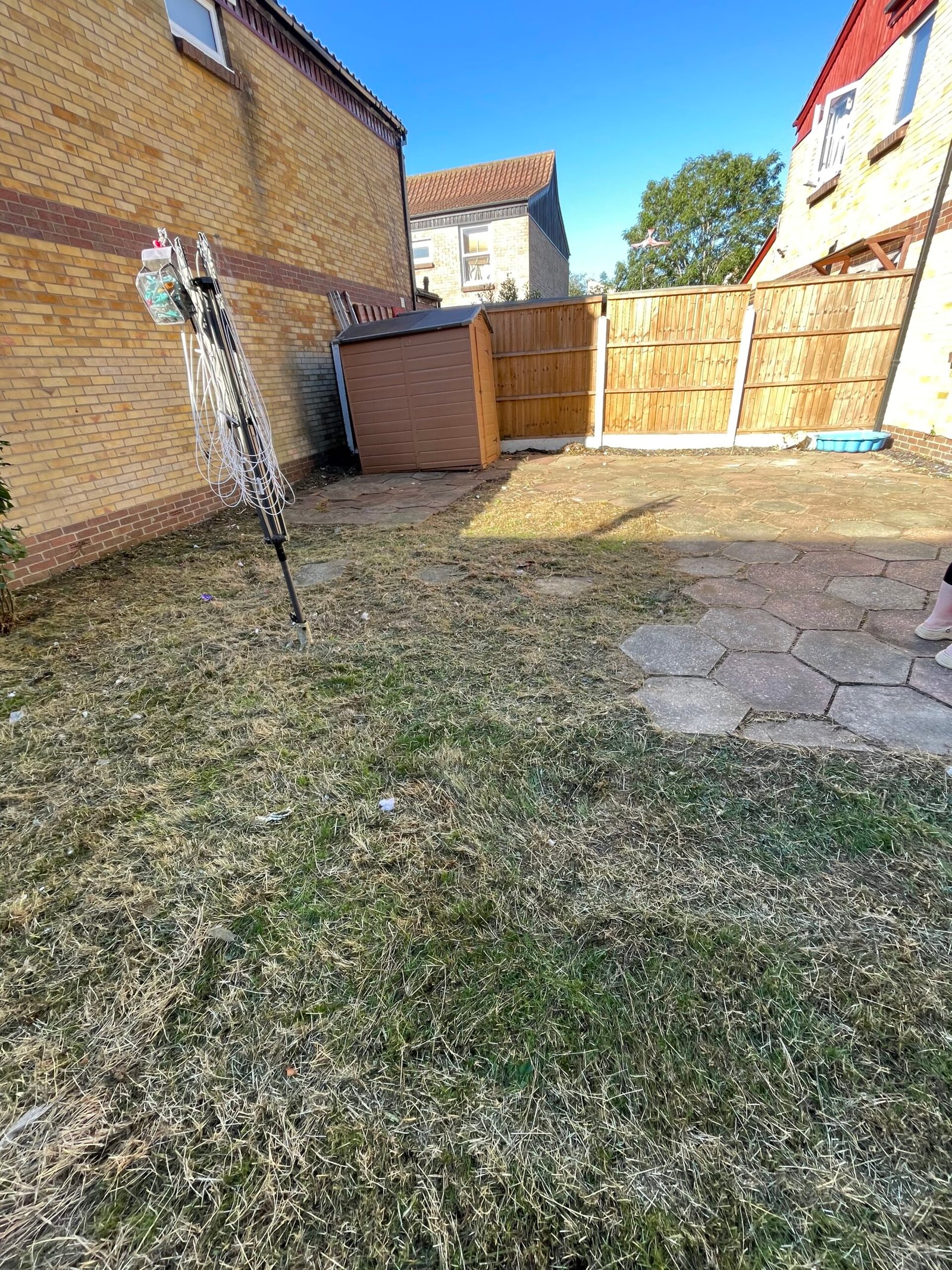 garden clearance Basildon cleared lawn and patio after clearance